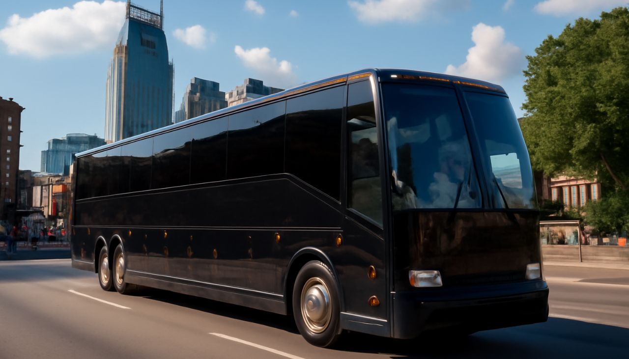 Summer In Nashville: Why A Bus Tour Is The Smartest Way To Beat The Heat